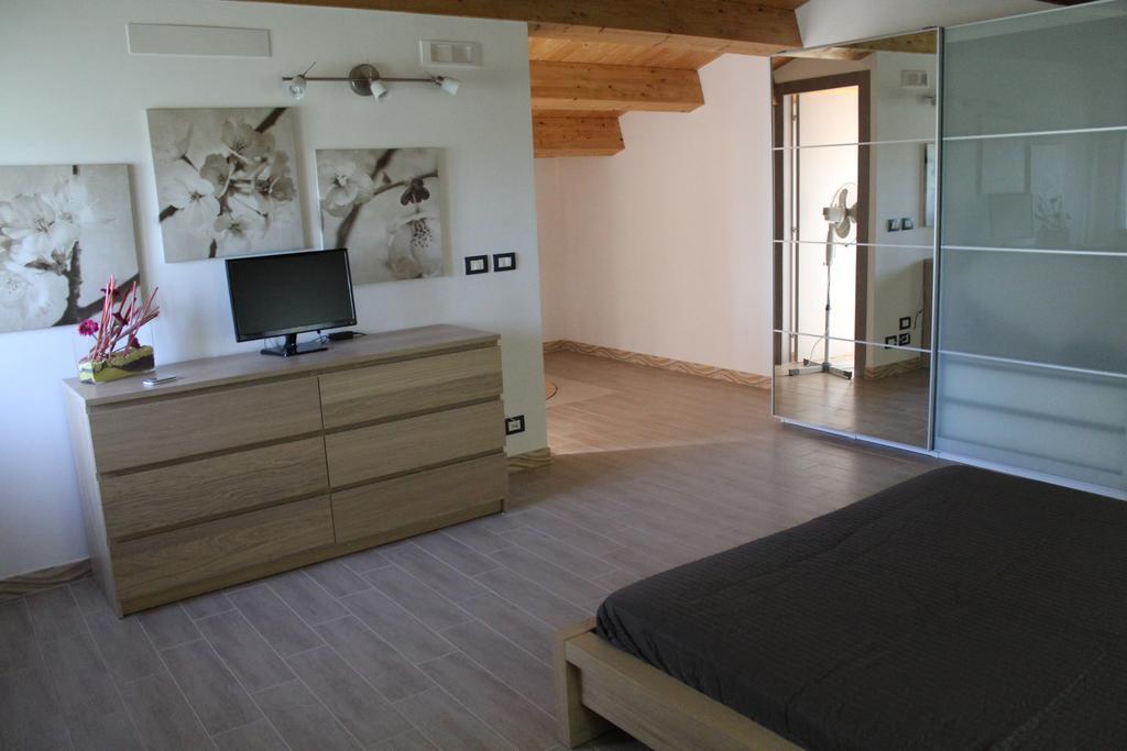 Appartamento Le Tre Palme Frigintini Номер фото